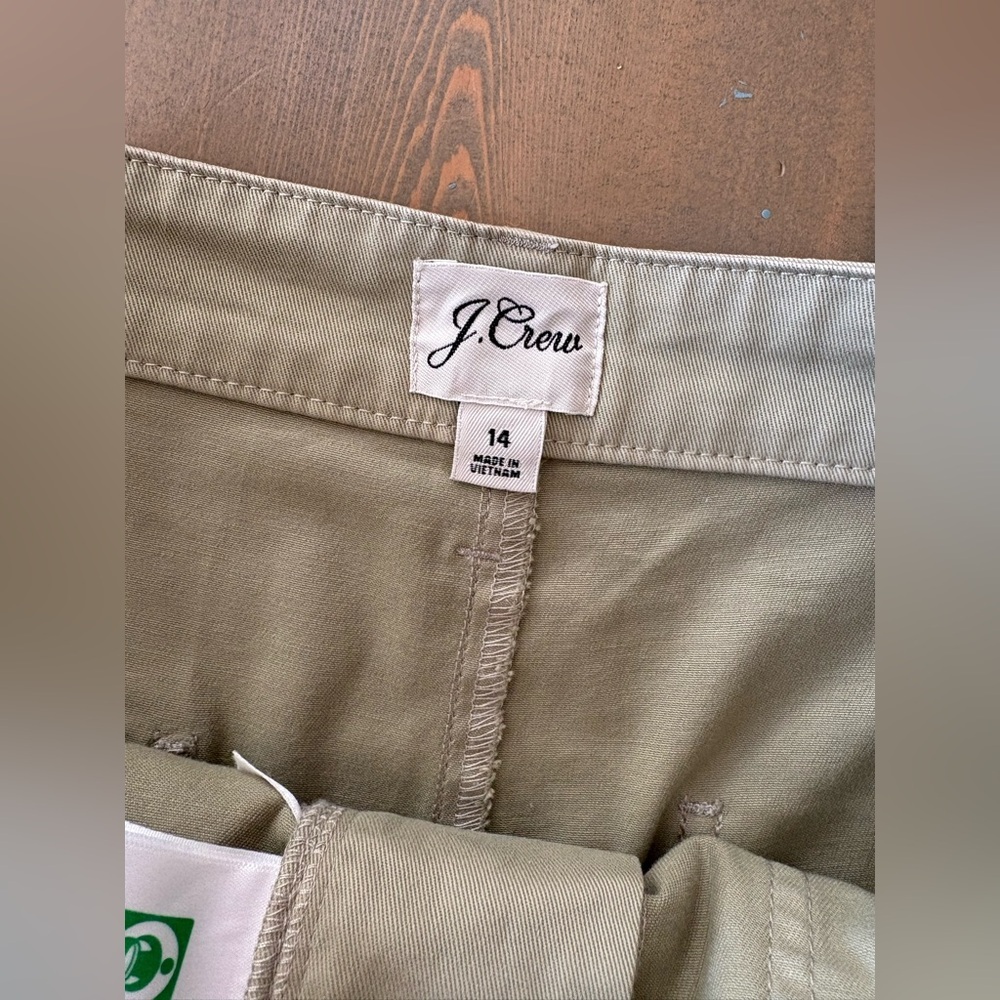 J.Crew Sage Green Cargo Shorts Women’s Size 14 Casual Utility‎ High Rise Summer - Picture 6 of 7